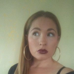 Meet your Posher, Valerie